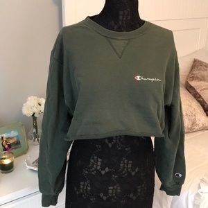 ✨VINTAGE CHAMPION SWEATSHIRT✨